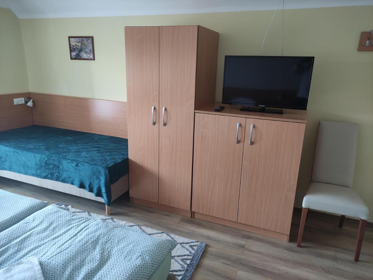 Molnar Vendeghaz Apartment Buk Bagian luar foto
